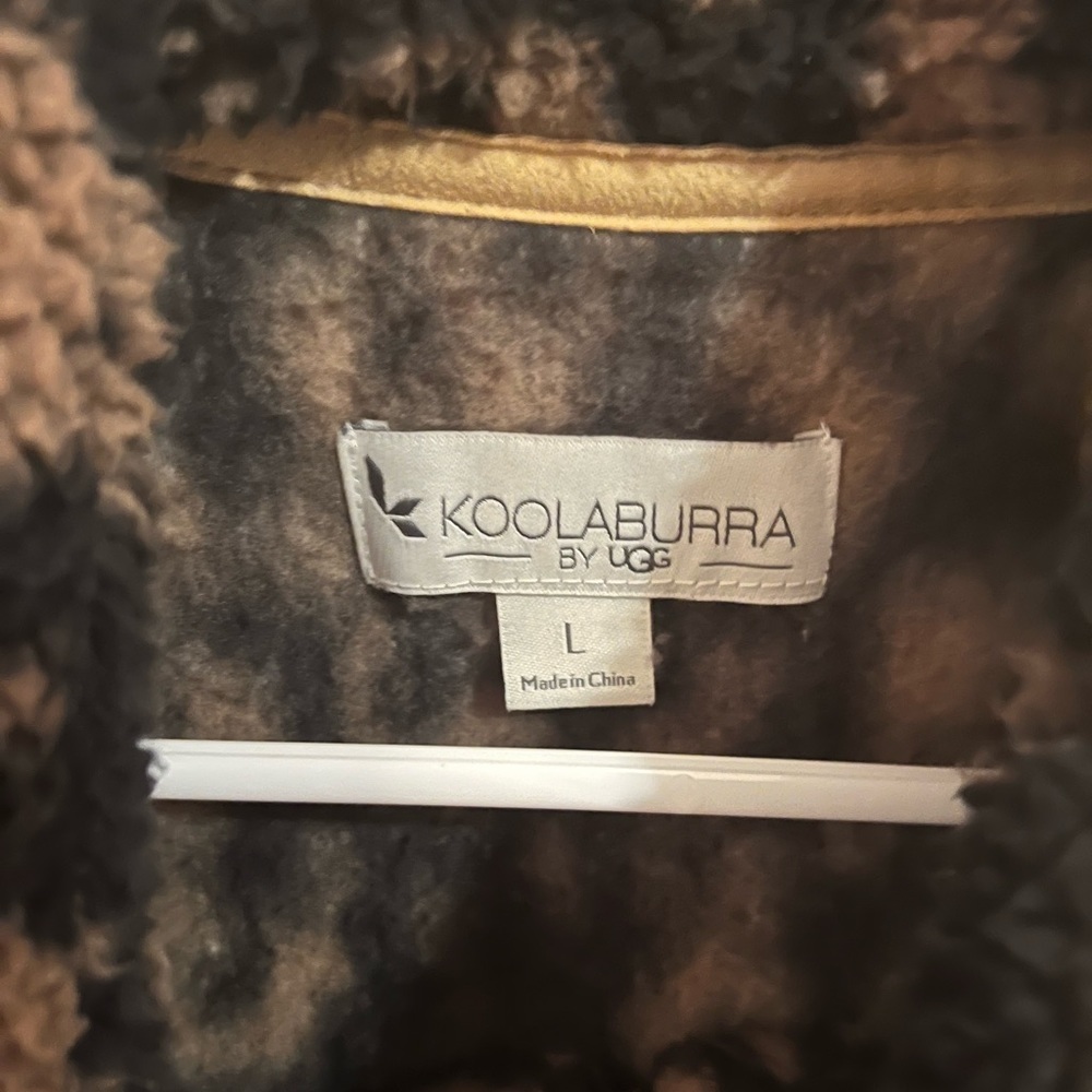 Koolaburra by UGG 3/4 Zip Fluffy Leopard Pullover - Picture 2 of 4